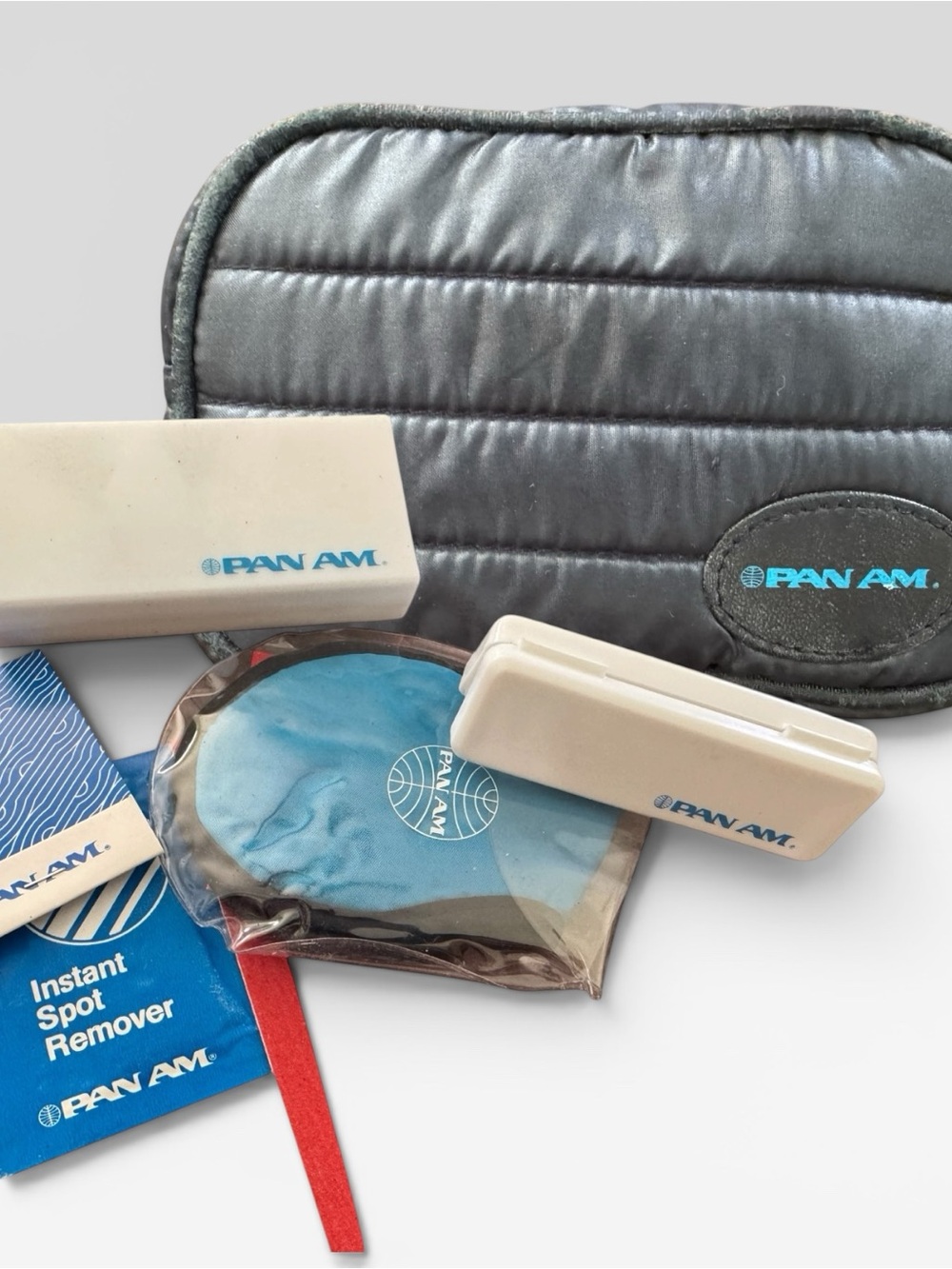 Vintage Pan Am Airlines First Class Amenity Toiletry Kit NOS Travel Set Blue Bag